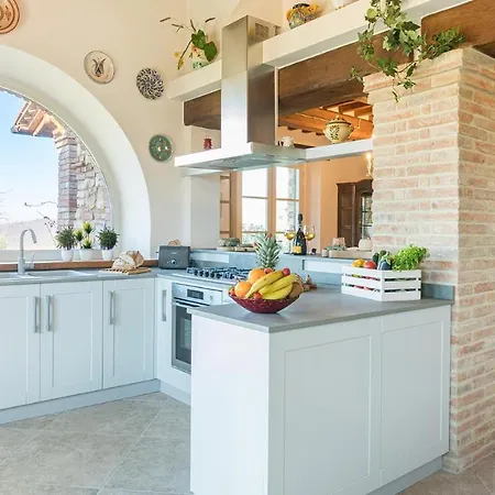 La Di Dante 6, Emma וילה *