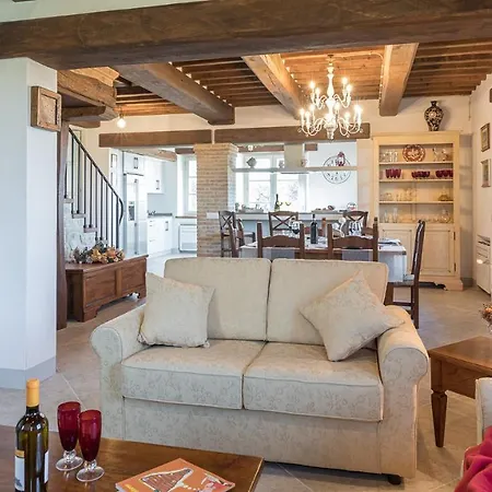 La Di Dante 6, Emma Città della Pieve